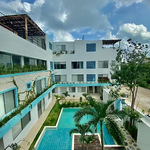 Rosa Azul Aparthotel