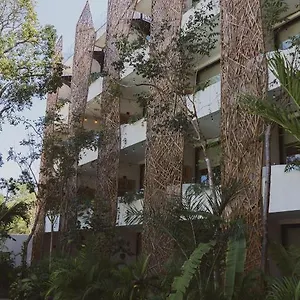 5* Hotel Jade