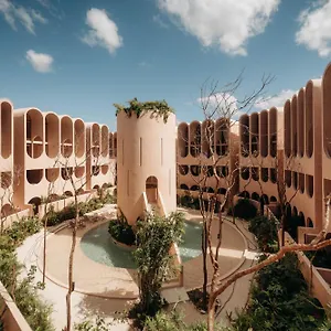 Babel Aparthotel