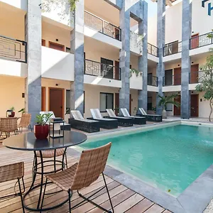  Apartahotel Talulah Living